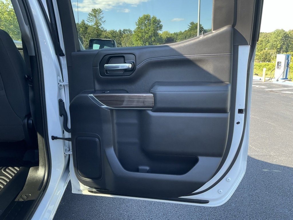 2020 Chevrolet Silverado 1500 RST photo 16