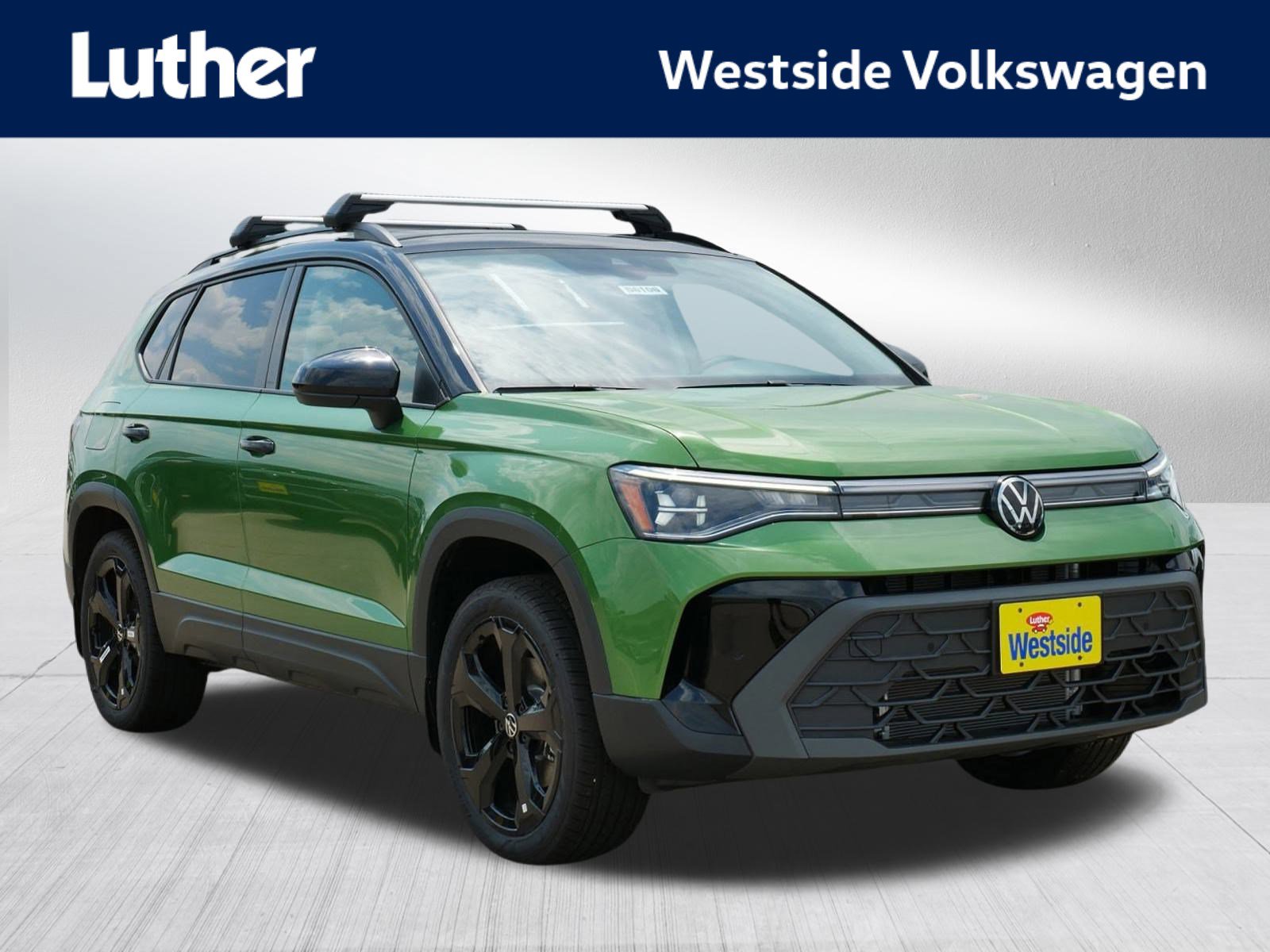 2025 Volkswagen Taos SE Black's photo