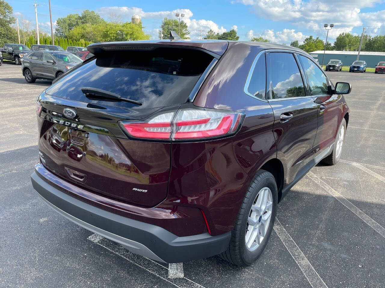 2022 Ford Edge SEL photo 4