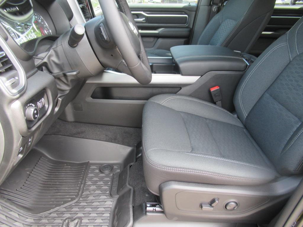 2025 Ram 1500 Big Horn Lone Star photo 15