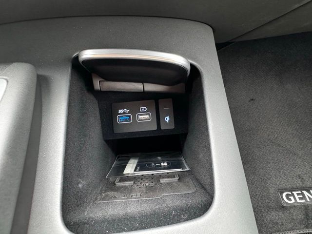 2025 Genesis GV70 2.5T Sport Prestige photo 37