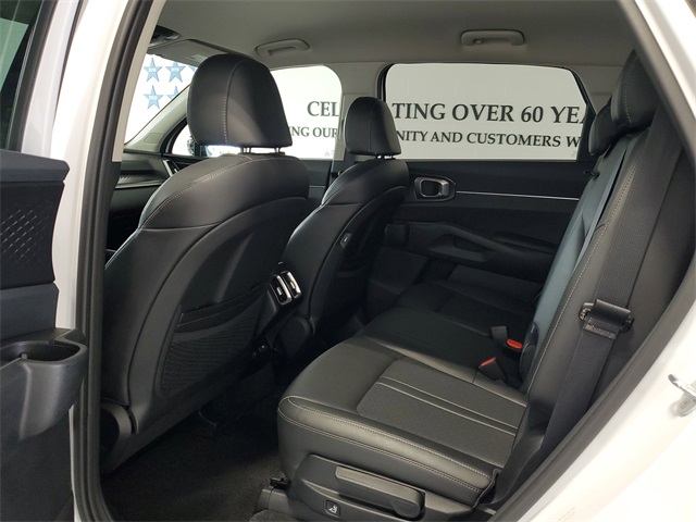 2022 Kia Sorento S photo 4