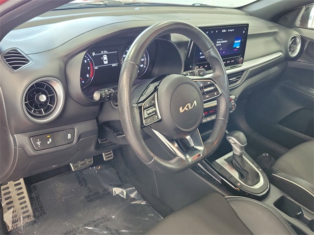 2024 Kia Forte GT-Line photo 9
