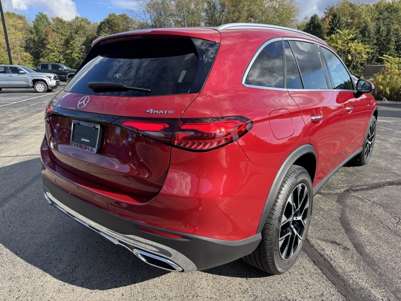 2025 Mercedes Benz GLC 350e 4MATIC photo 3