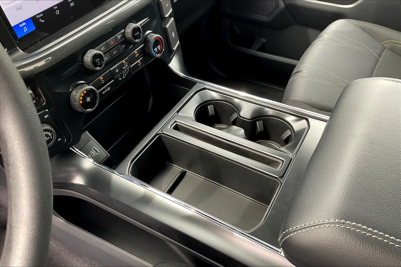2025 Ford F-150 STX photo 7