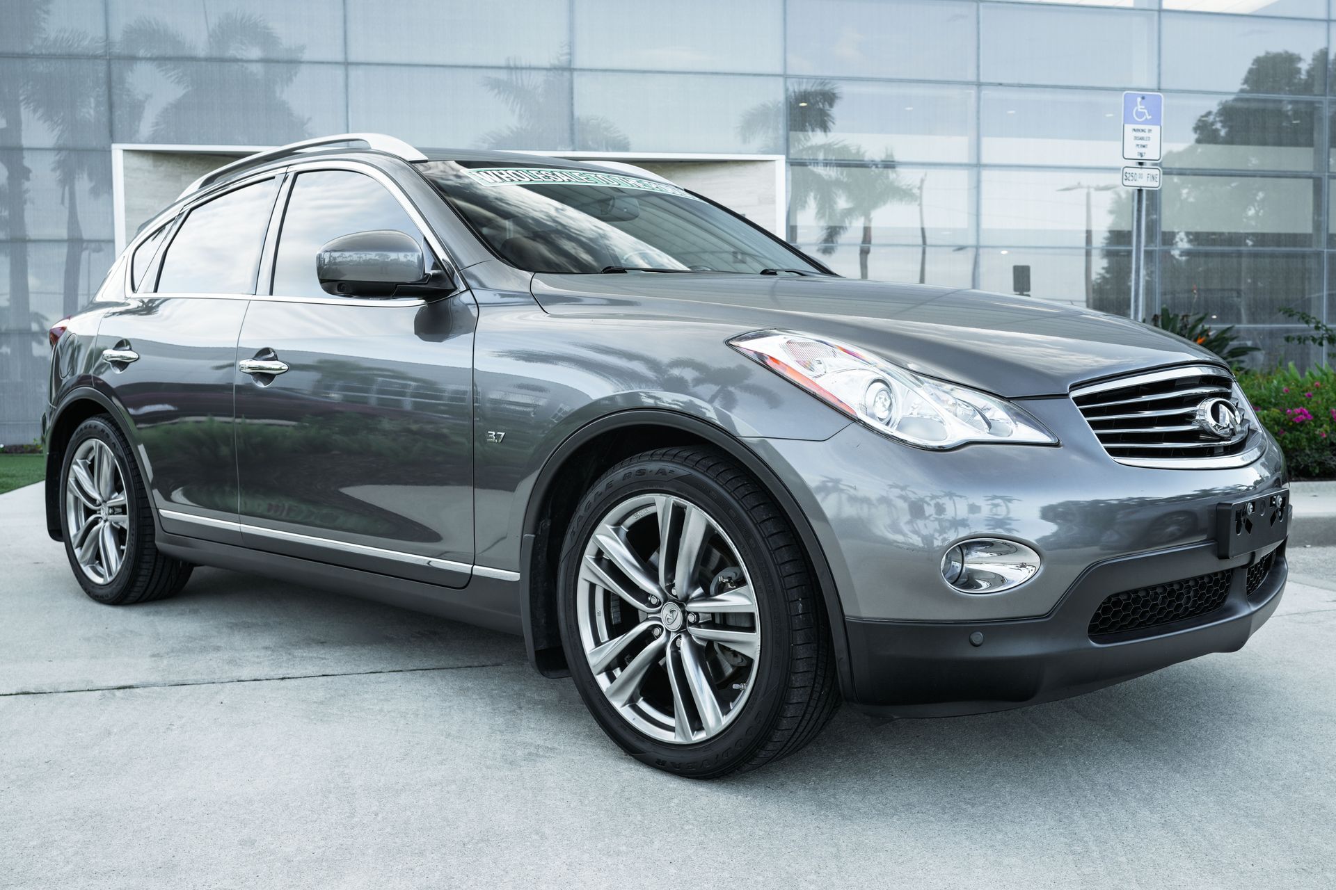 2015 Infiniti QX50 Journey photo 2