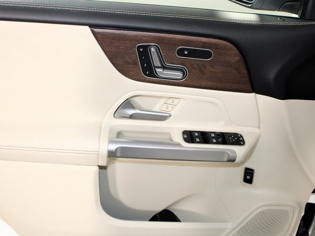 2020 Mercedes Benz GLB 250 photo 19