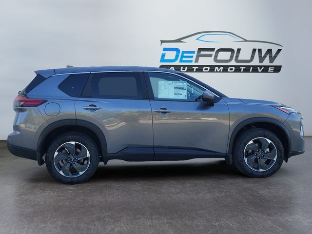 2026 Nissan Rogue SV photo 2
