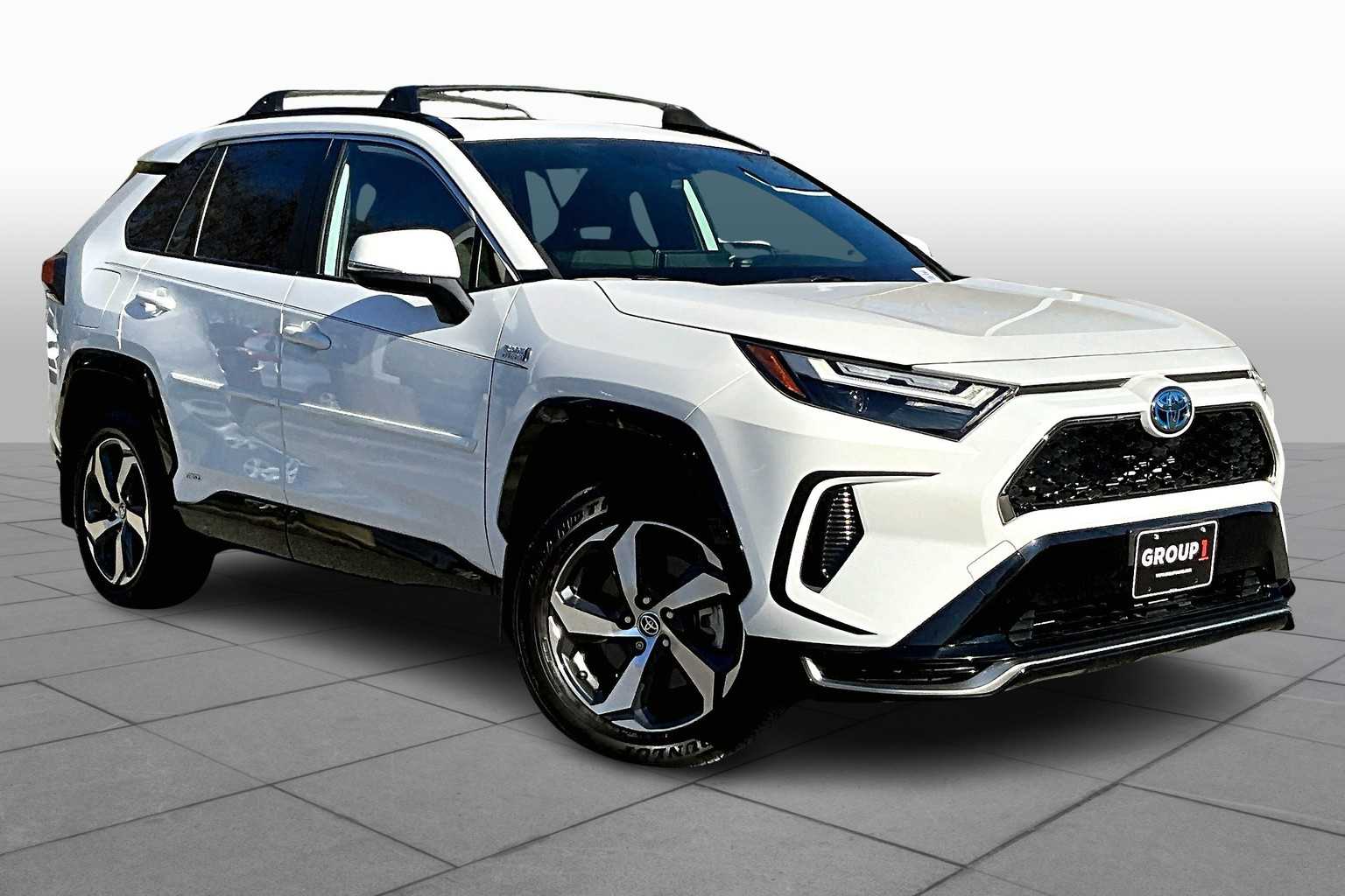 2023 Toyota RAV4 Prime SE photo 2