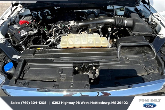 2022 Ford F-150 XLT photo 2