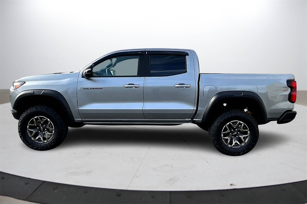 2026 Chevrolet Colorado ZR2 photo 4
