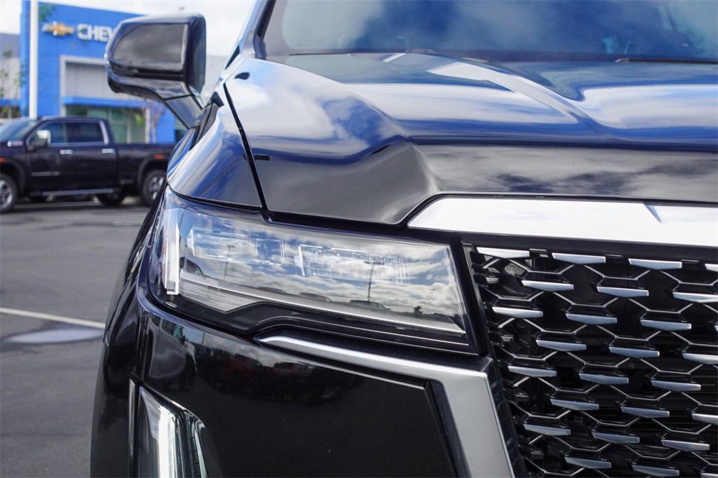 2021 Cadillac Escalade ESV Premium Luxury photo 3