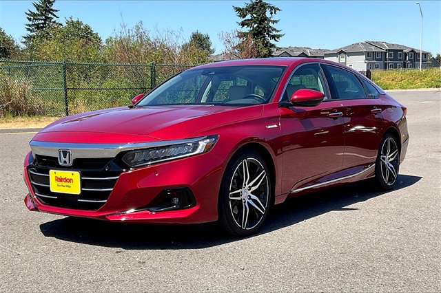 Used 2022 Honda Accord Hybrid Touring with VIN 1HGCV3F92NA019304 for sale in Northfield, Minnesota