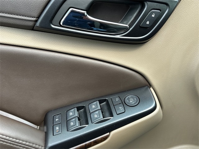 2018 Chevrolet Tahoe LT photo 16