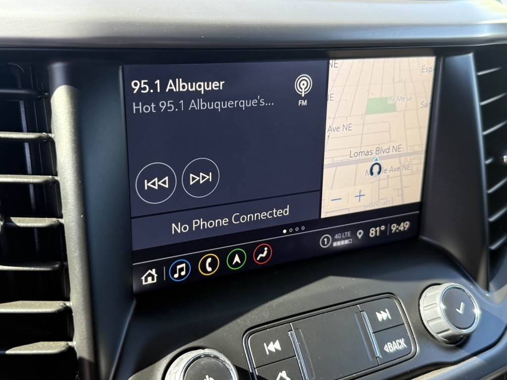 2023 Gmc Acadia AT4 photo 18