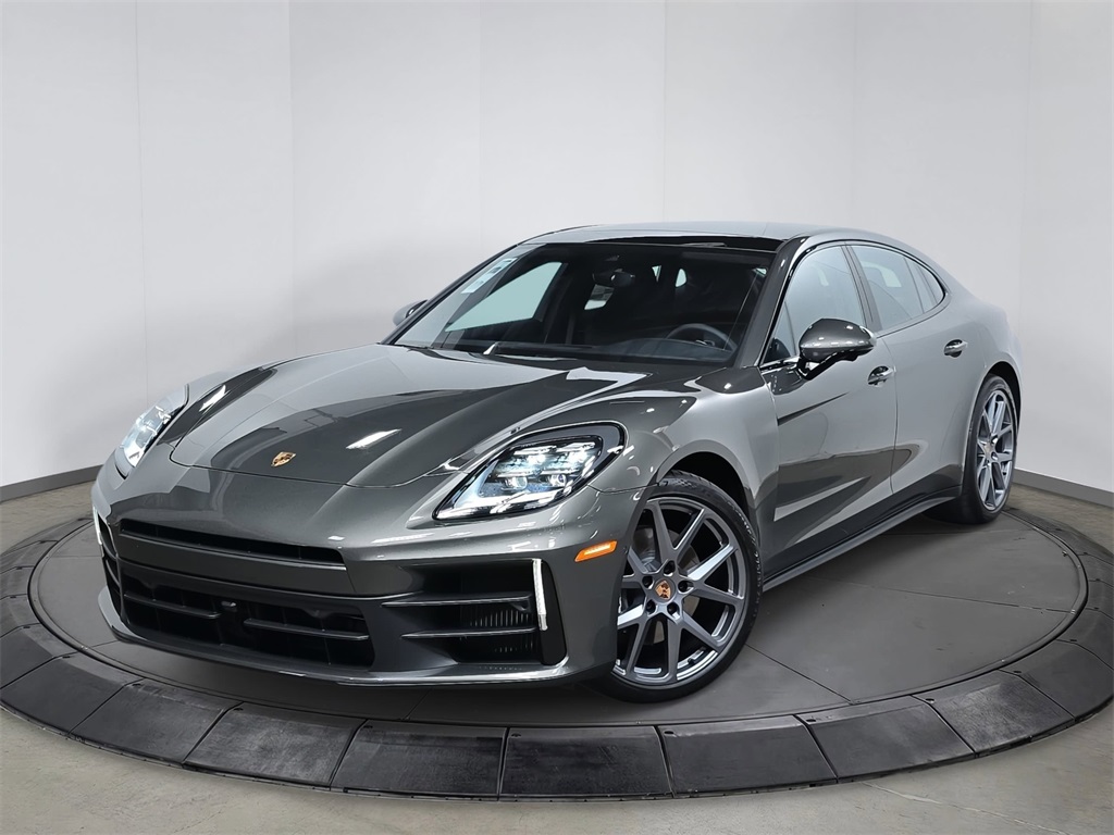 2026 Porsche Panamera Base