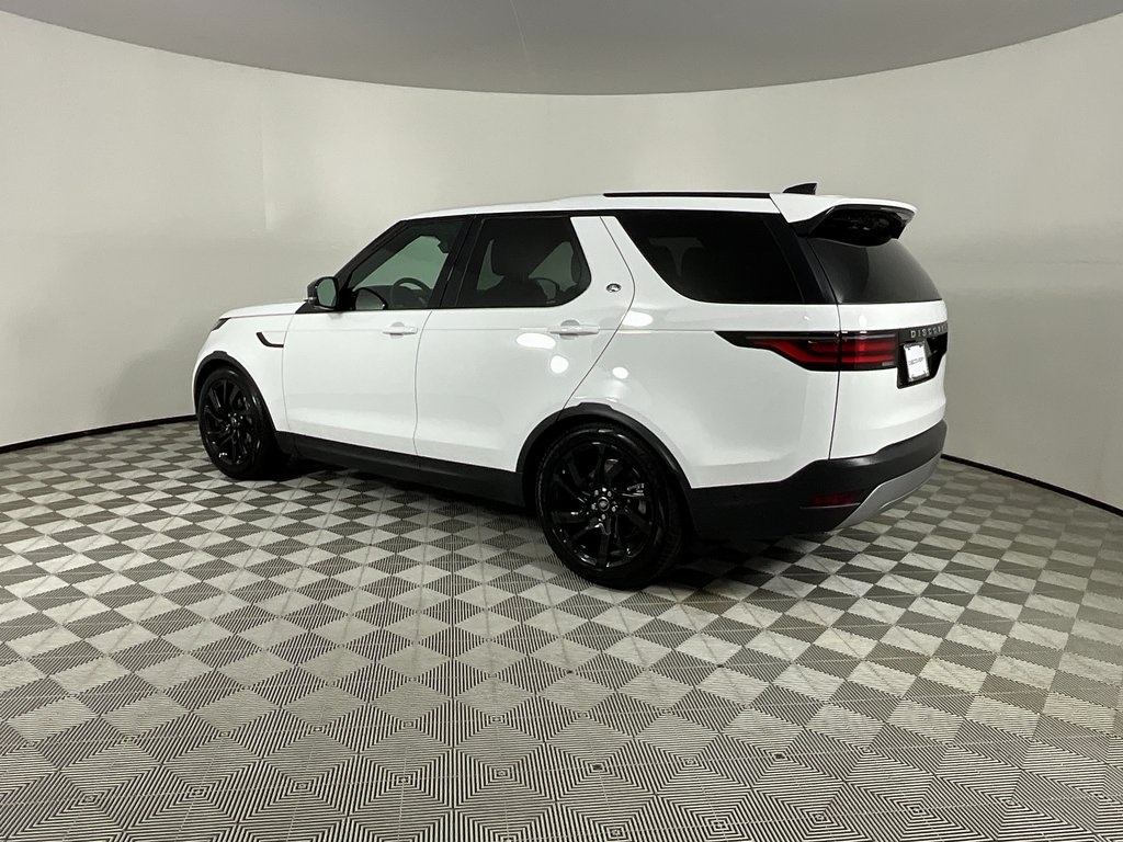 2025 Land Rover Discovery S photo 2