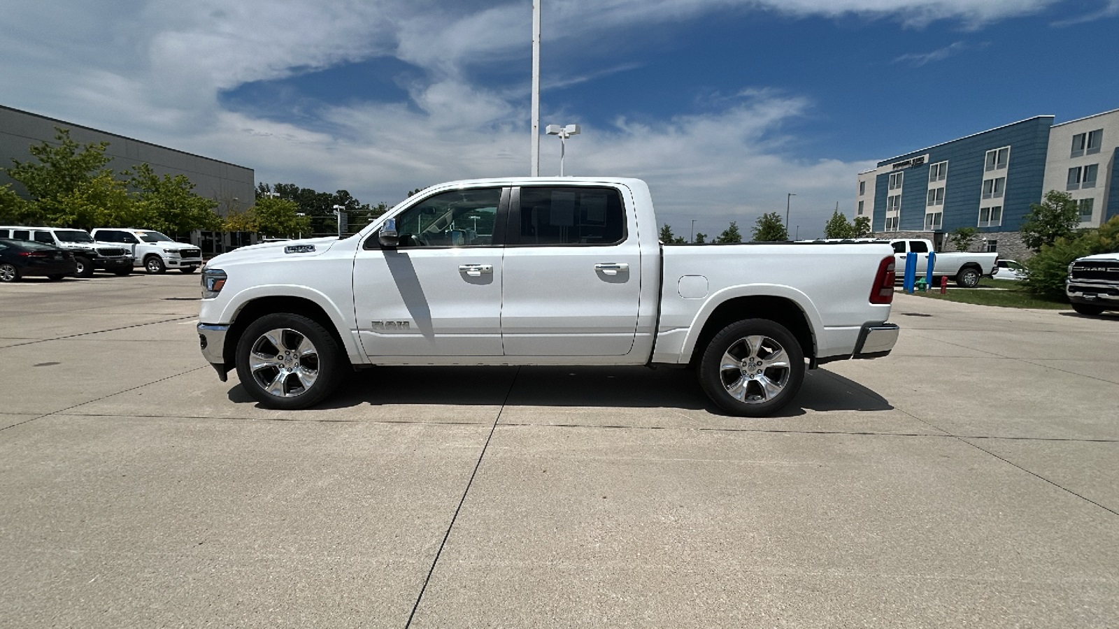 2020 Ram 1500 Laramie photo 5