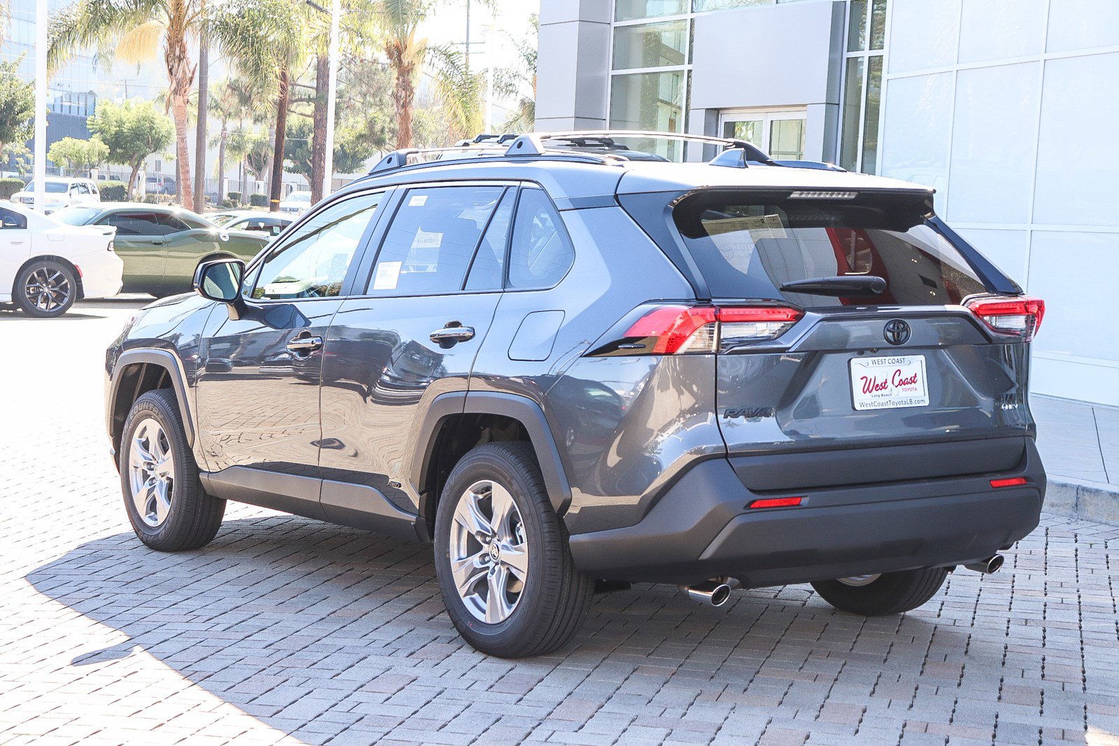 2025 Toyota RAV4 Hybrid LE photo 5