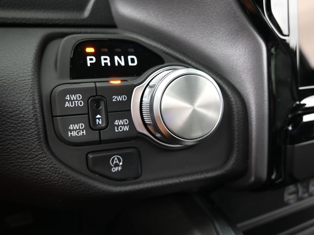 2025 Ram 1500 Laramie photo 20