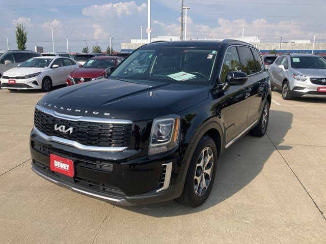 2022 Kia Telluride EX photo 2