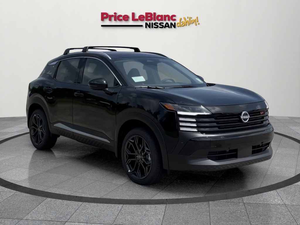 2025 Nissan Kicks SR's photo