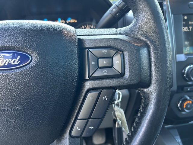 2017 Ford F-150 XLT photo 24