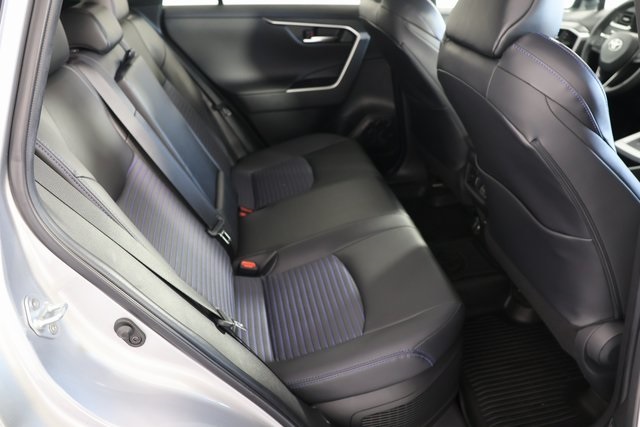 2023 Toyota RAV4 Hybrid XSE photo 19