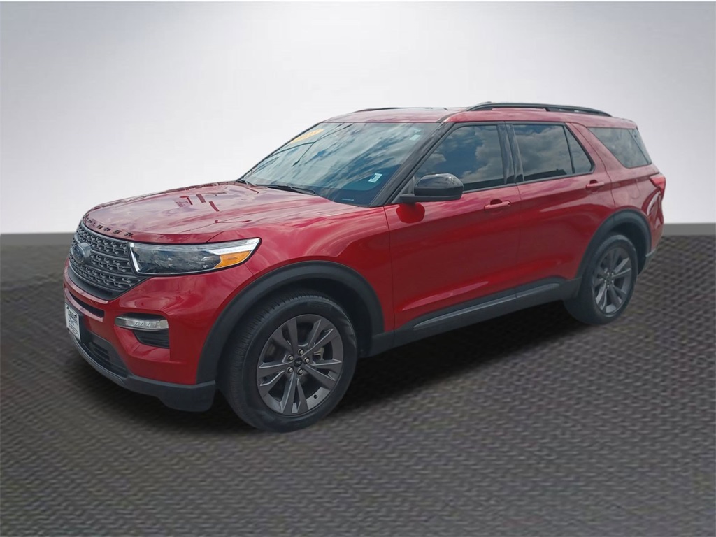 2023 Ford Explorer XLT photo 2