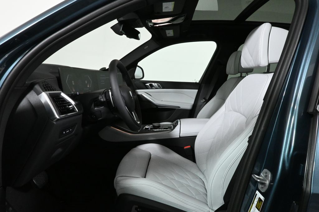 2026 Bmw X5 xDrive40i photo 2