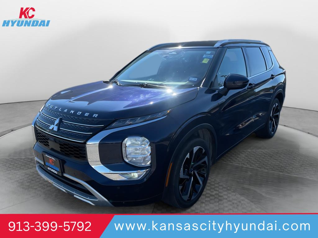 2022 Mitsubishi Outlander SEL Special Edition's photo