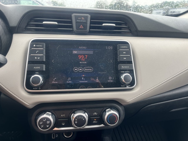 2021 Nissan Versa 1.6 SV photo 19