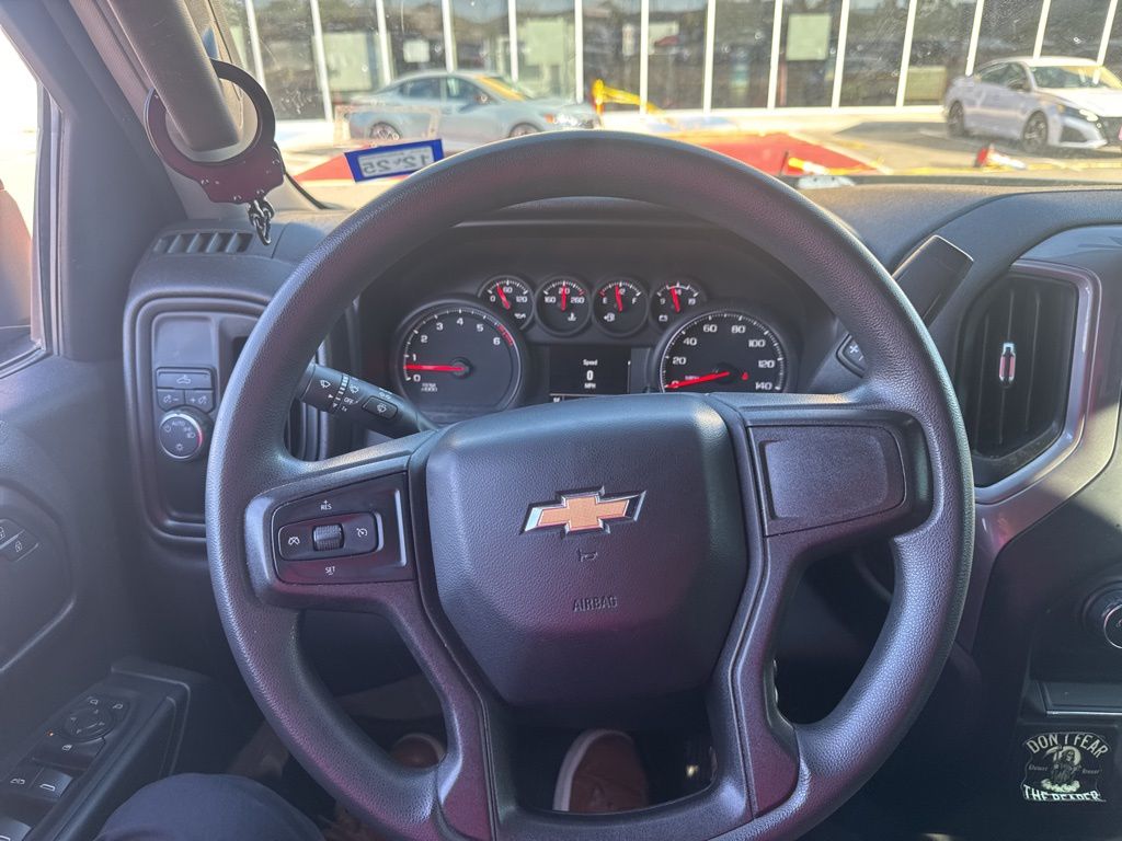 2020 Chevrolet Silverado 1500 Custom photo 15