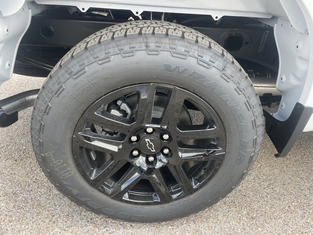 2026 Chevrolet Silverado 1500 Custom photo 8