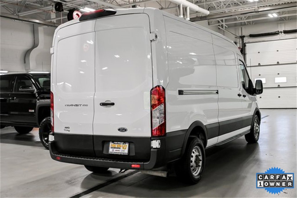 2023 Ford Transit Cargo Van photo 4