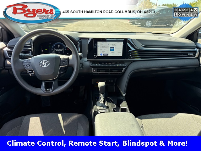 2025 Toyota Camry LE photo 9