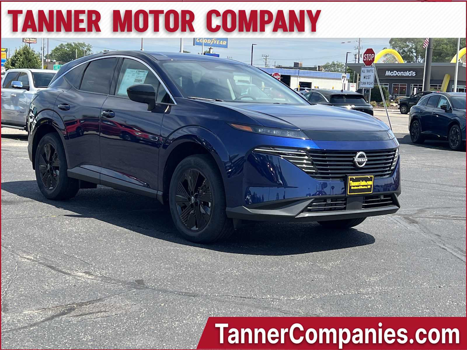 2025 Nissan Murano SV's photo