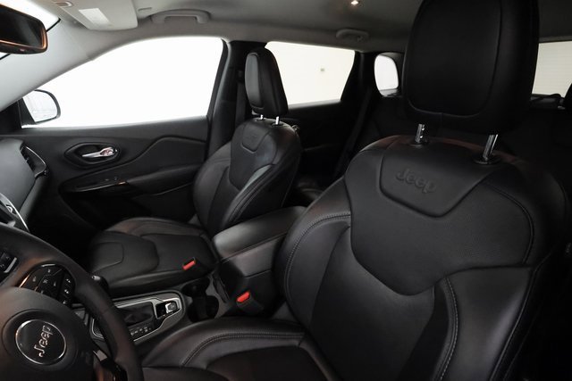 2023 Jeep Cherokee Altitude Lux photo 8
