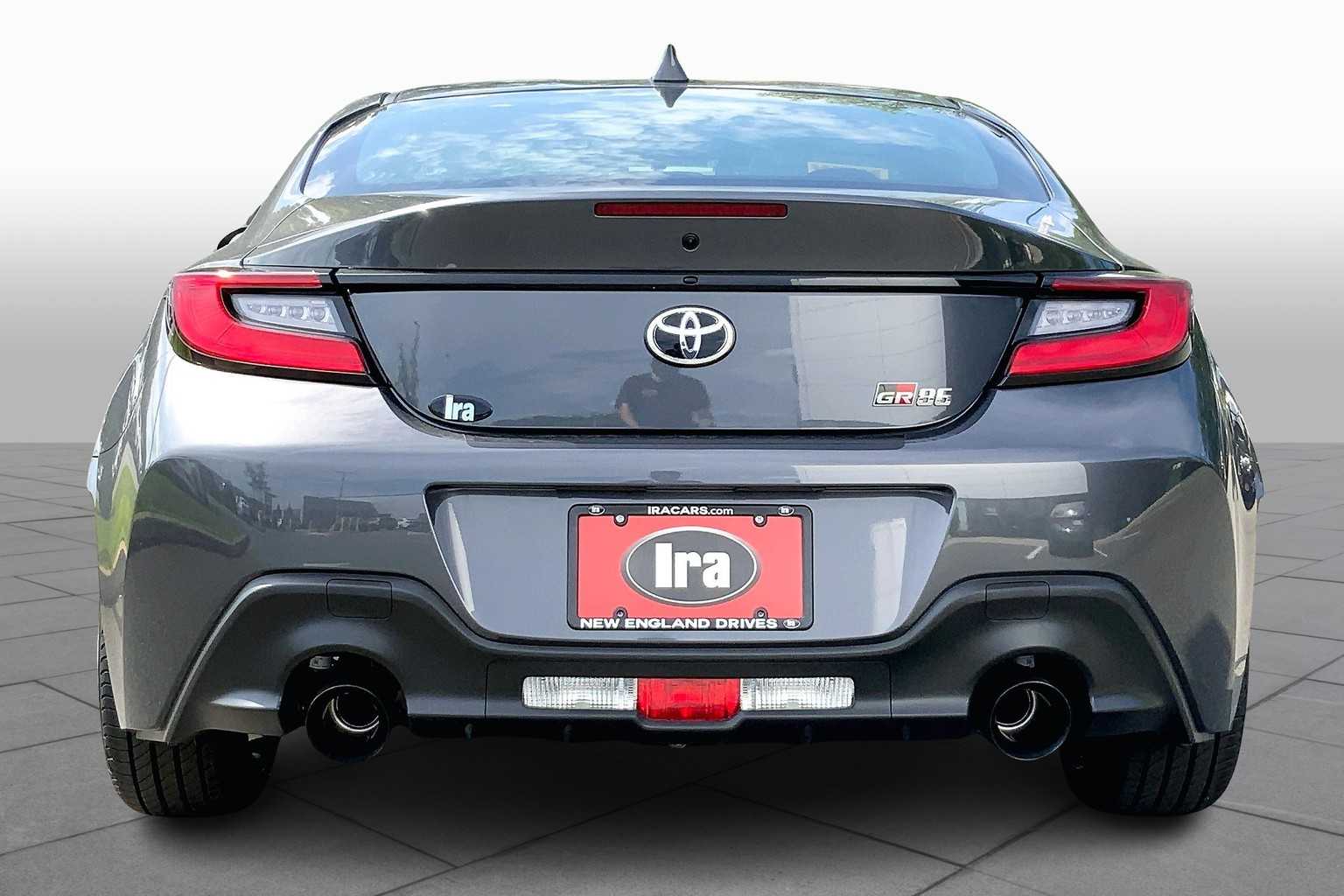2025 Toyota GR86 photo 4