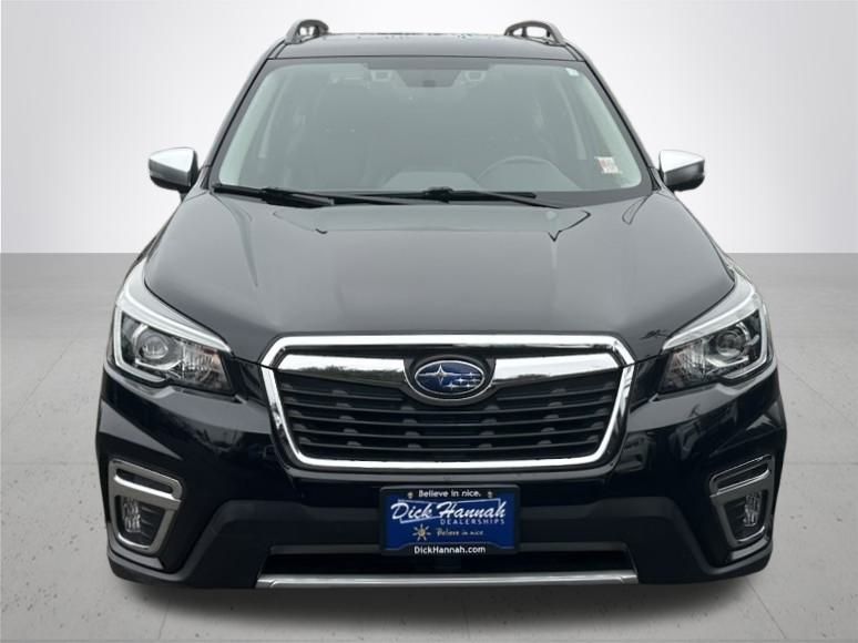 2019 Subaru Forester Touring photo 3