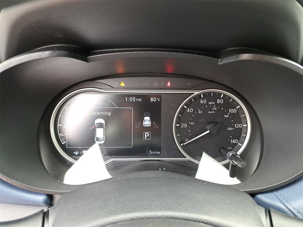 2025 Nissan Versa 1.6 SV photo 24