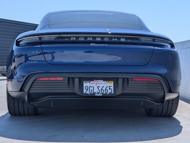 2023 Porsche Taycan photo 11