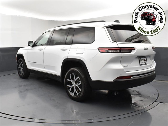 2025 Jeep Grand Cherokee Limited photo 4