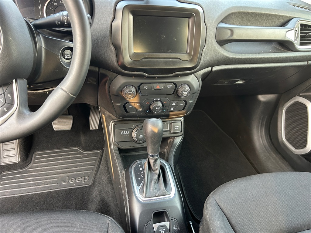 2018 Jeep Renegade Latitude North Edition photo 15