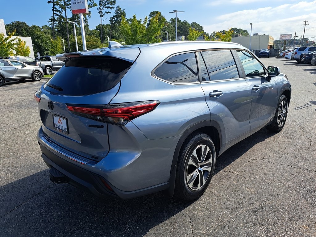 2023 Toyota Highlander Hybrid XLE photo 6
