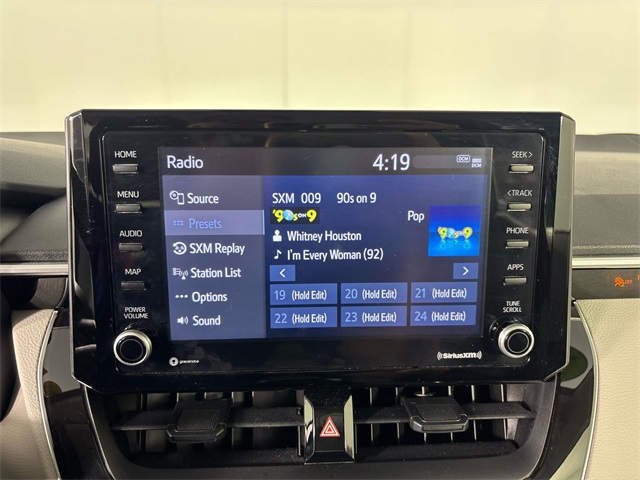2022 Toyota Corolla LE photo 18