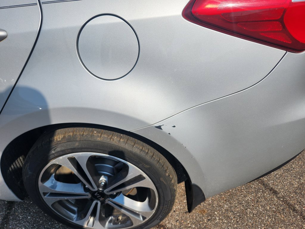 2016 Kia Forte EX photo 22