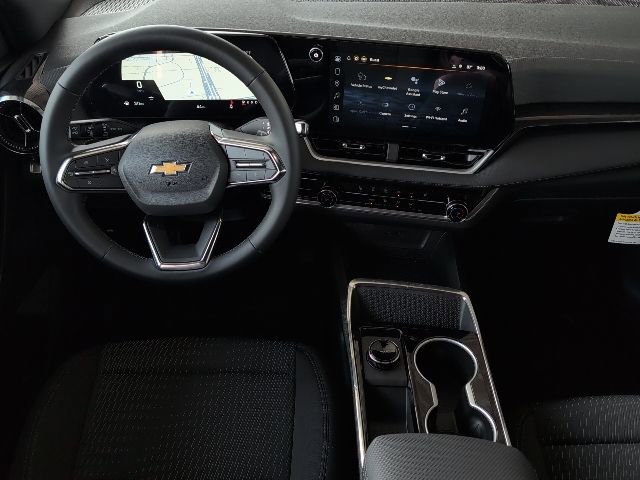 2026 Chevrolet Equinox LT photo 4