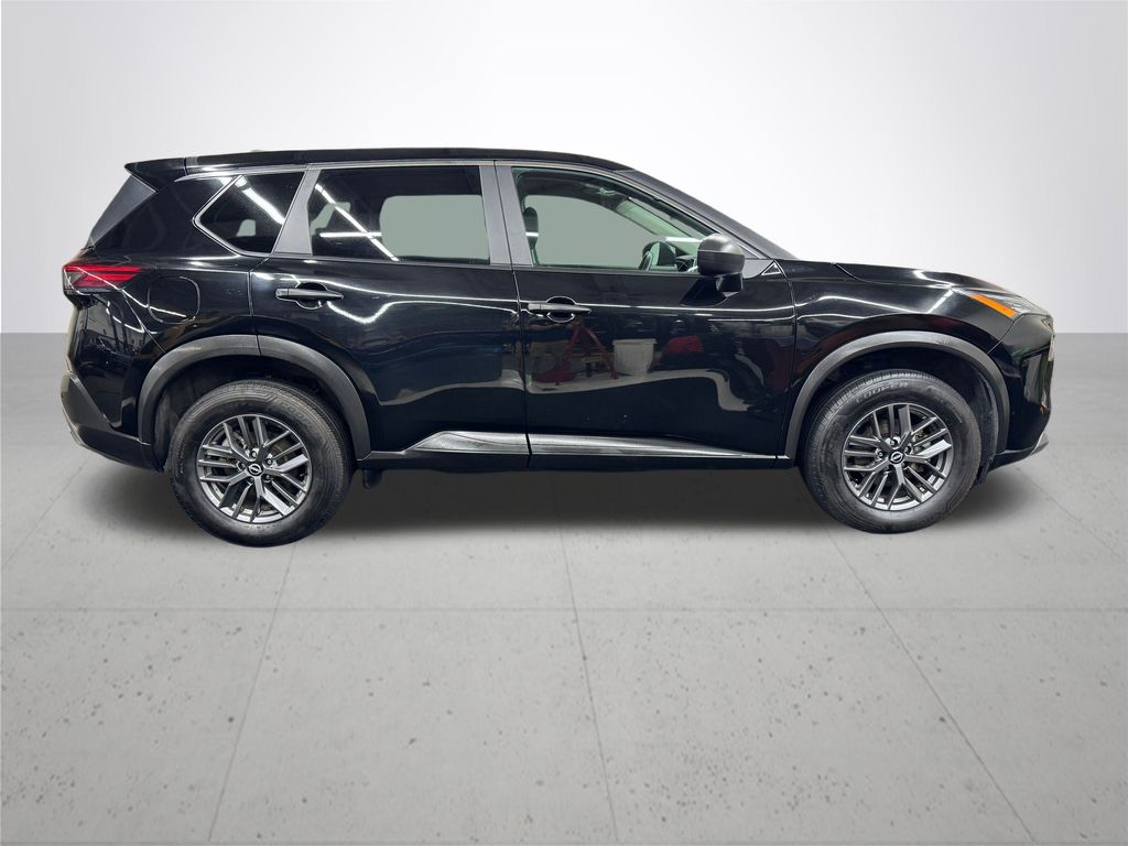 2023 Nissan Rogue S photo 7