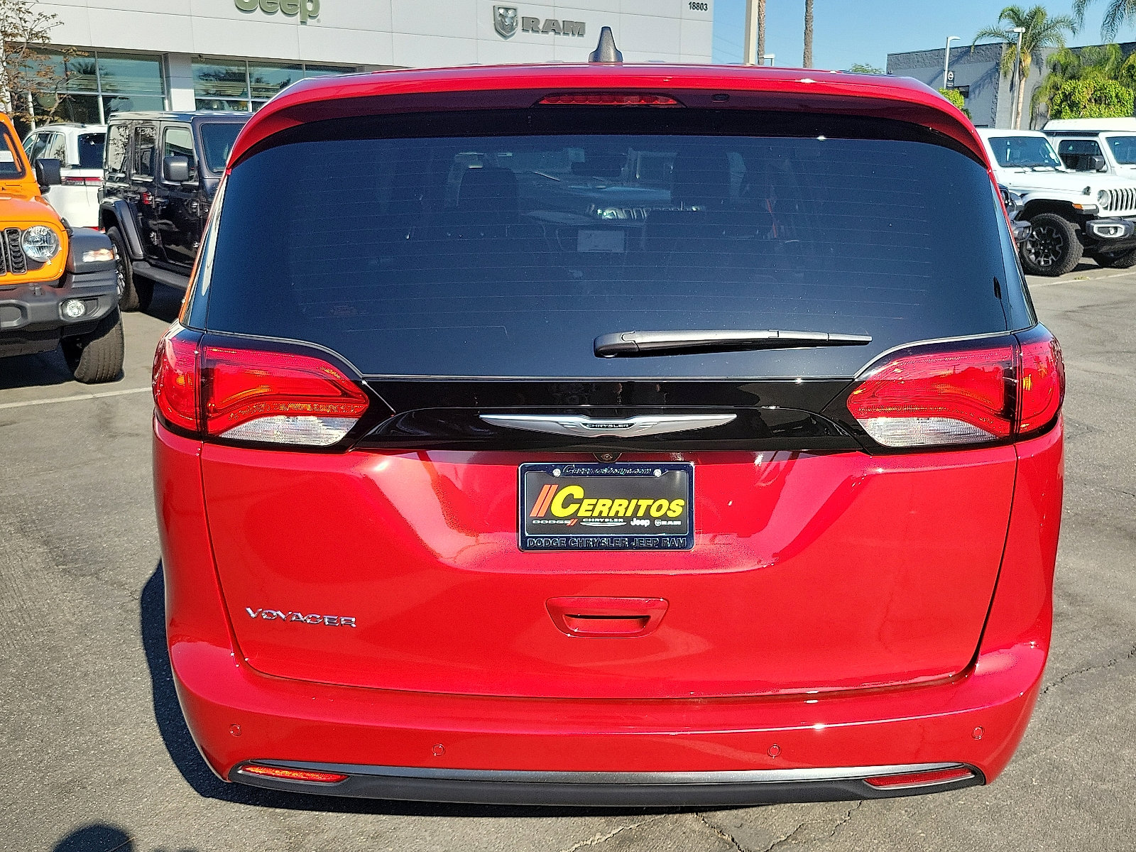 2026 Chrysler Voyager LX photo 16